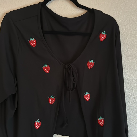 Black strawberry embellished light cardigan with string to tie it - Picture 3 of 3